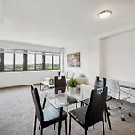 Pp 1802 Modern Corporate 2Br, Pool, Gym