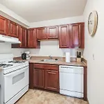 Pp 1802 Modern Corporate 2Br, Pool, Gym