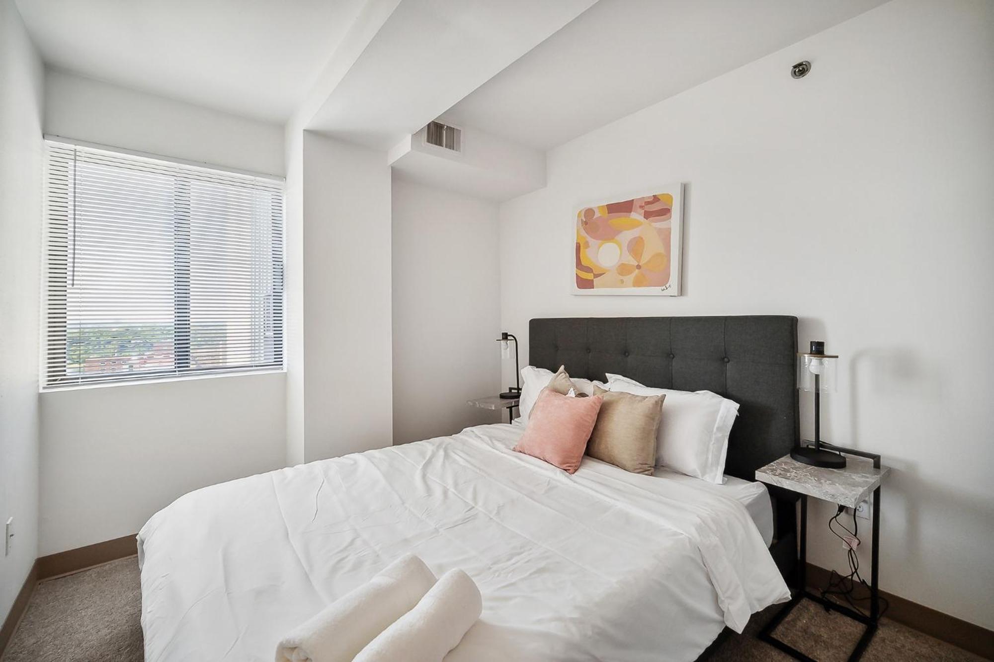 Pp 1802 Modern Corporate 2br, Pool, Gym Apartment Harrisburg