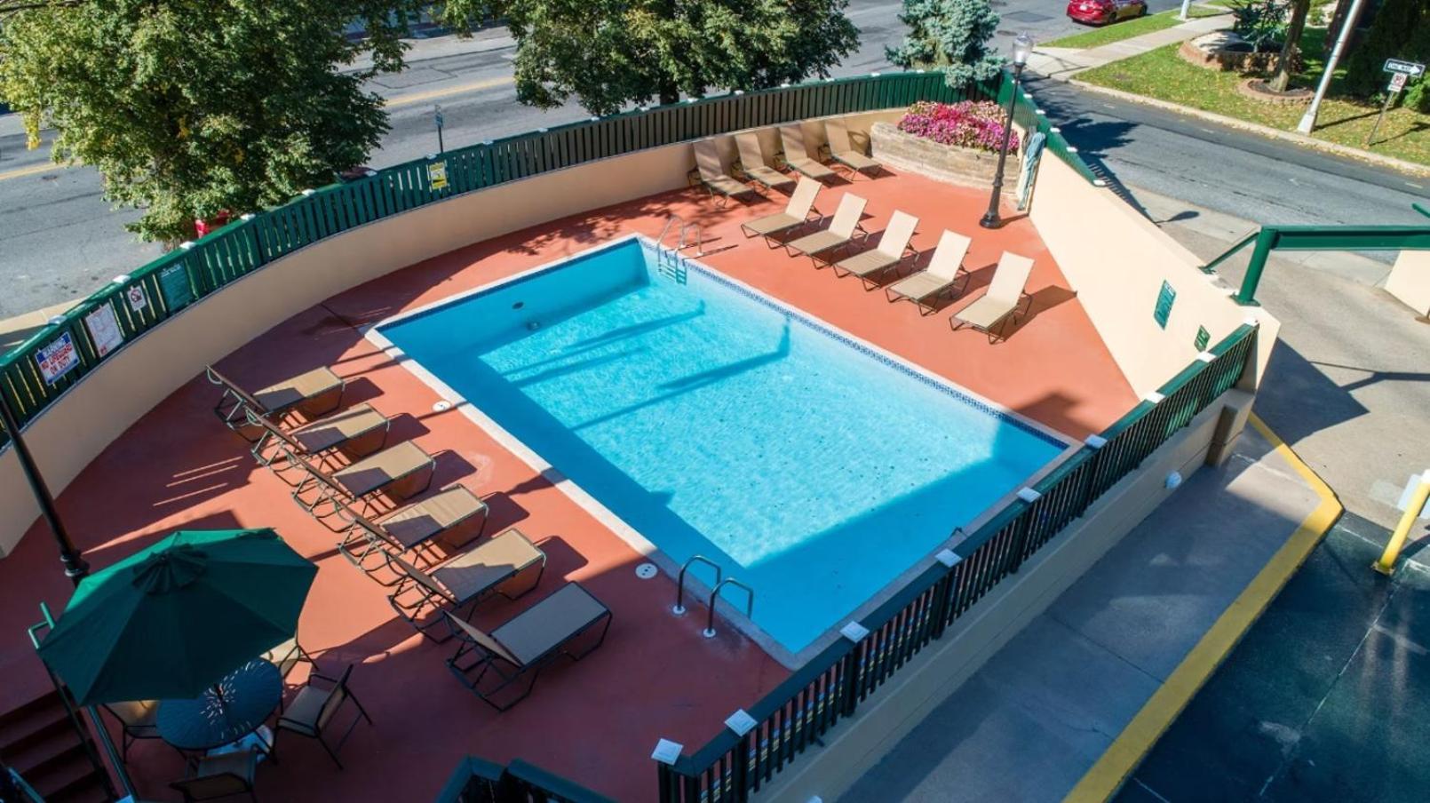 Pp 1802 Modern Corporate 2br, Pool, Gym *