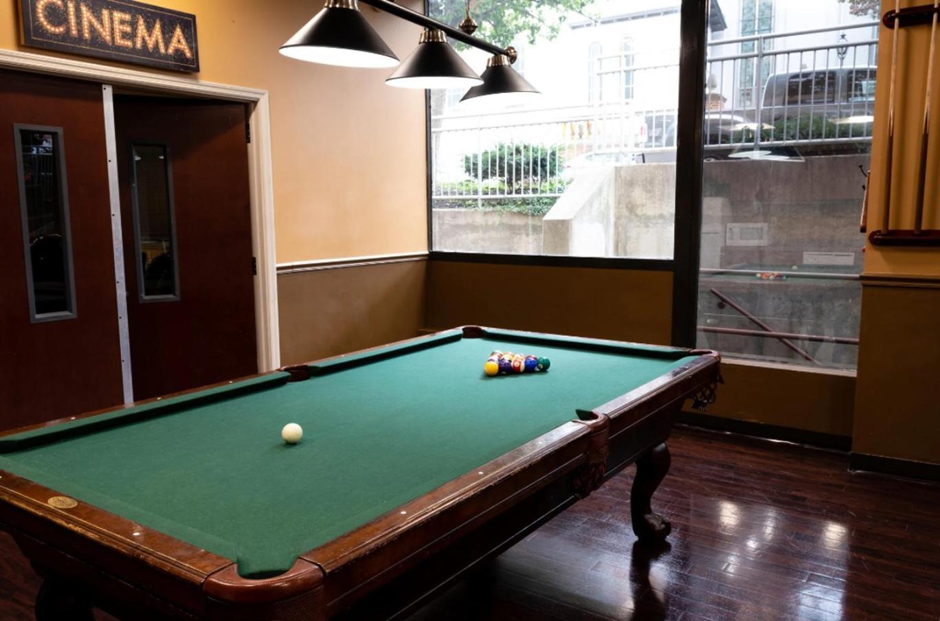 Pp 1802 Modern Corporate 2br, Pool, Gym Apartment *